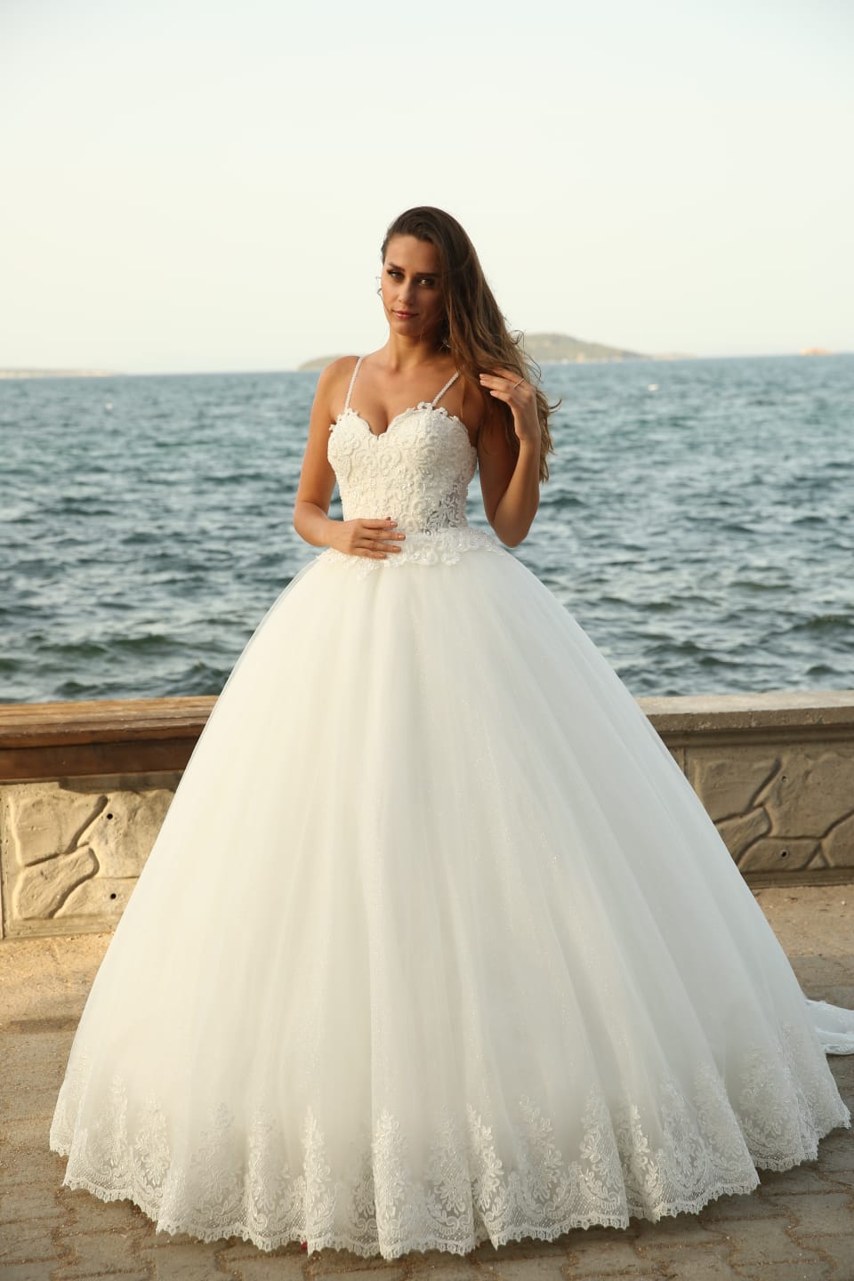 Curvy Brautkleider